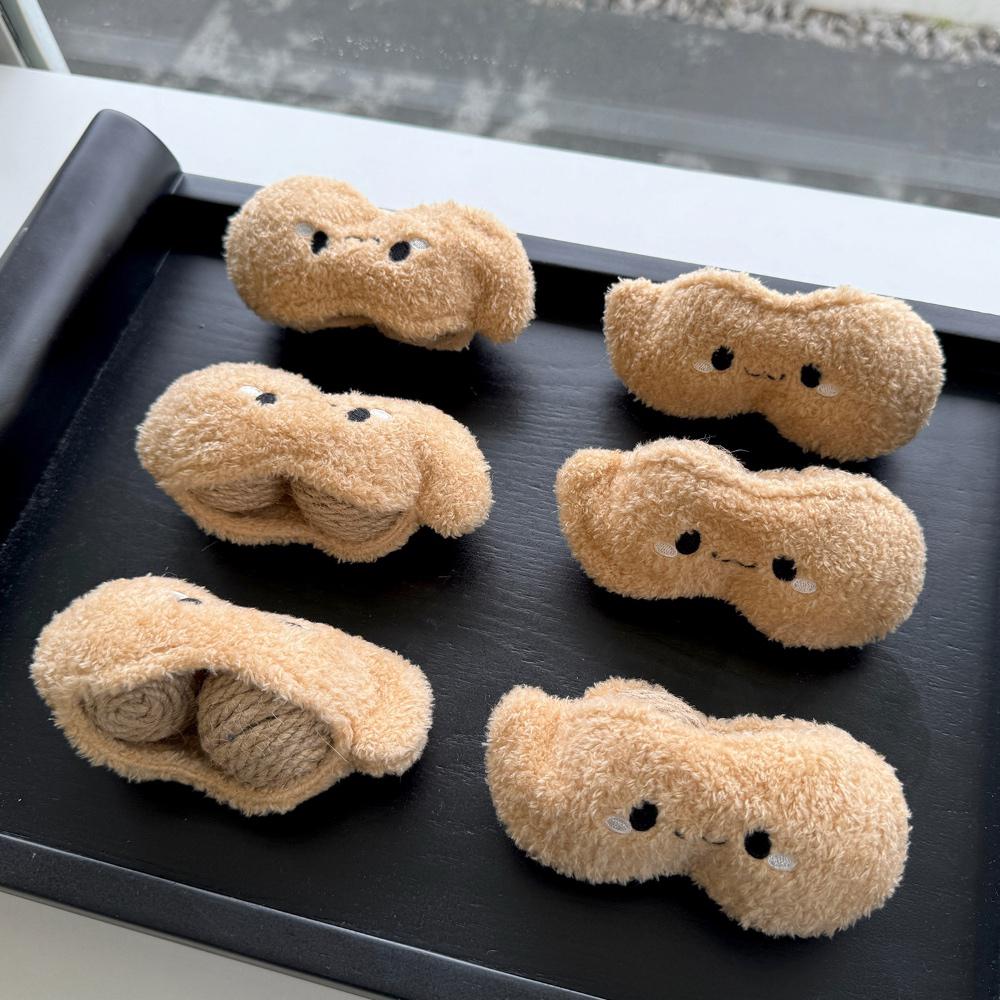 Peanut Sisal Ball Toy