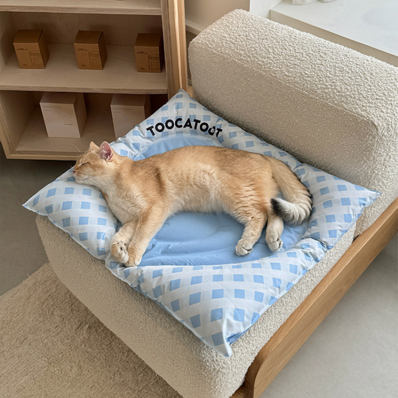 Heart-Pattern Pet Cooling Bed