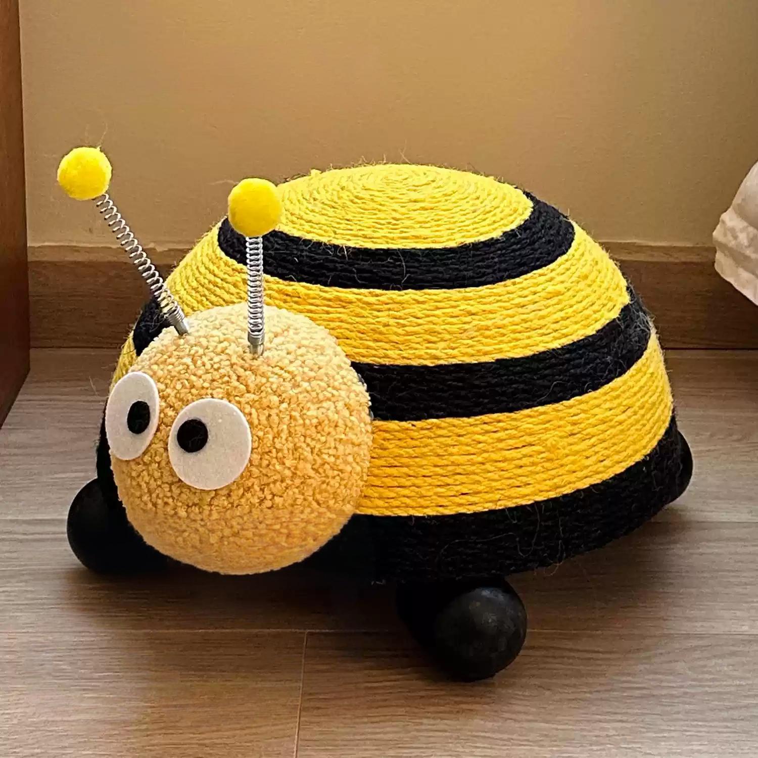 Bee & Ladybug Cat Scratching Ball